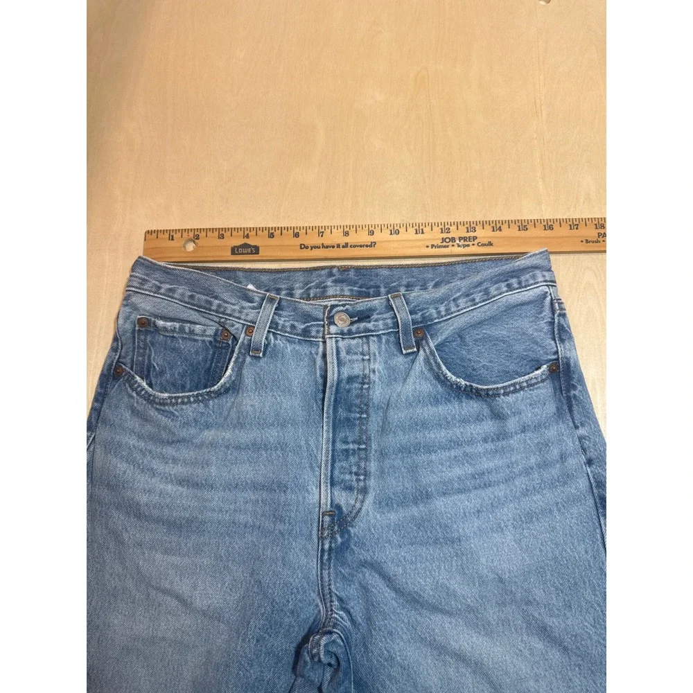 Levis 501 Original Fit Mens Light Wash Blue Denim Straight Leg Jeans W31 L32